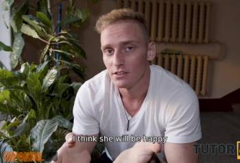 Просмотреть порнографию TUTOR4K. Парень приносит торт замужней учительнице и трахает ее дома